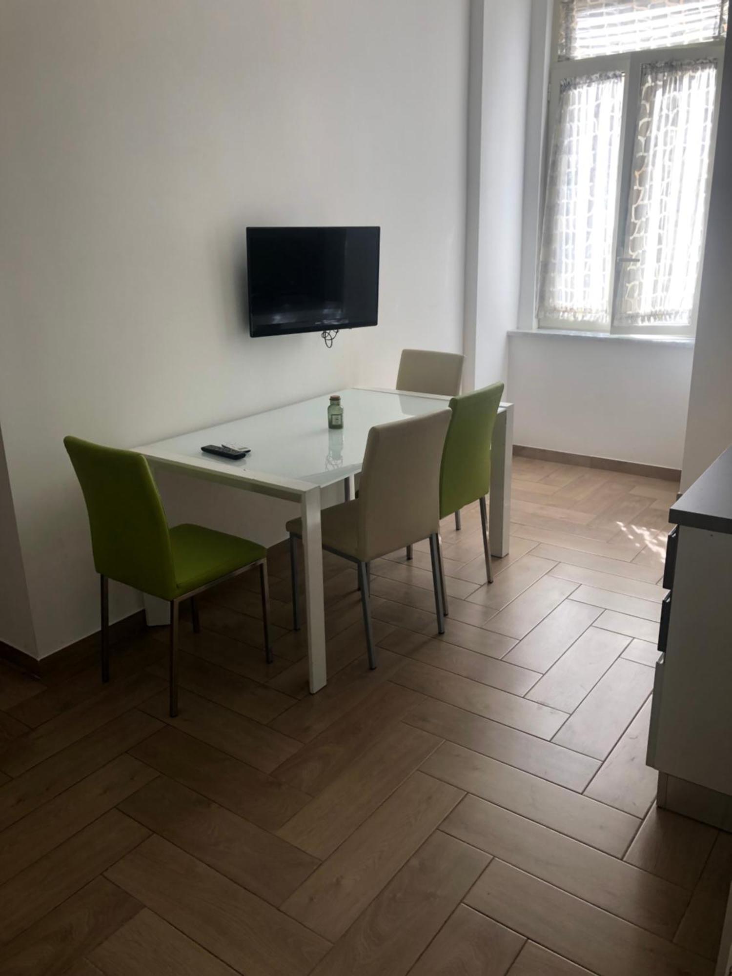 Airport Security 161 Apartment Napoli Bagian luar foto
